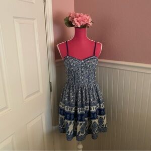 Women’s Band of Gypsies Smocked Blue Patterned Dress size Medium